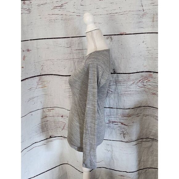 Lululemon Swiftly Tech Long Sleeve Shirt 2.0 Size 4 - Picture 4 of 7